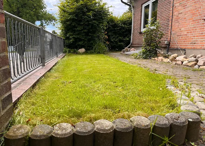 Am Eschenberg Apartman *